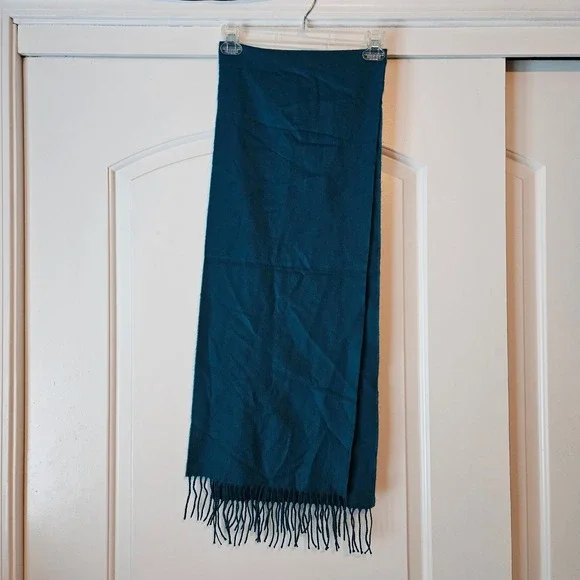 100% Cashmere Scarf Hand Tailored Fringe Solid Blue Aqua Made in Germany Soft - Picture 7 of 9